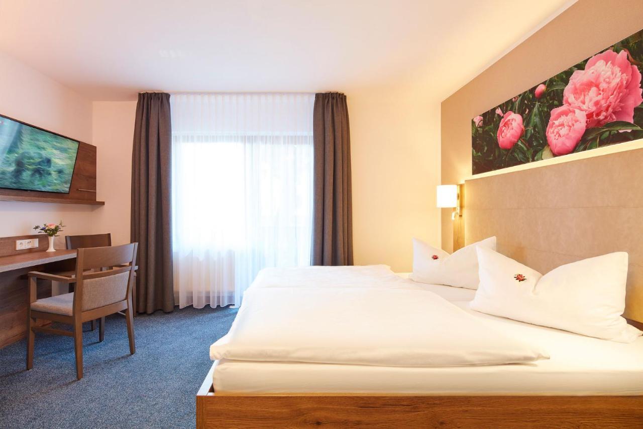 Hotel Garni Sonnenhof Reichenberg  Екстер'єр фото