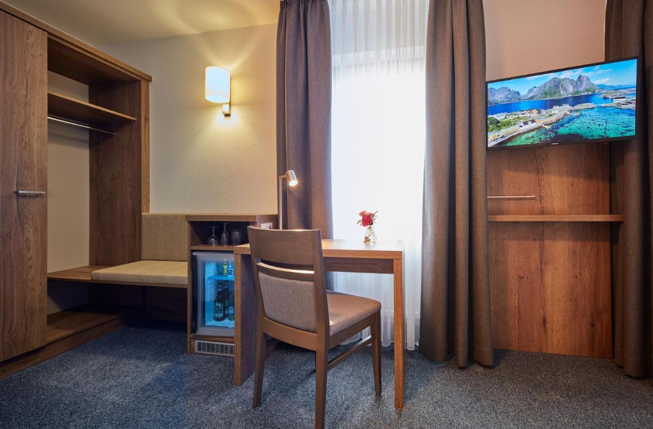 Hotel Garni Sonnenhof Reichenberg  Екстер'єр фото
