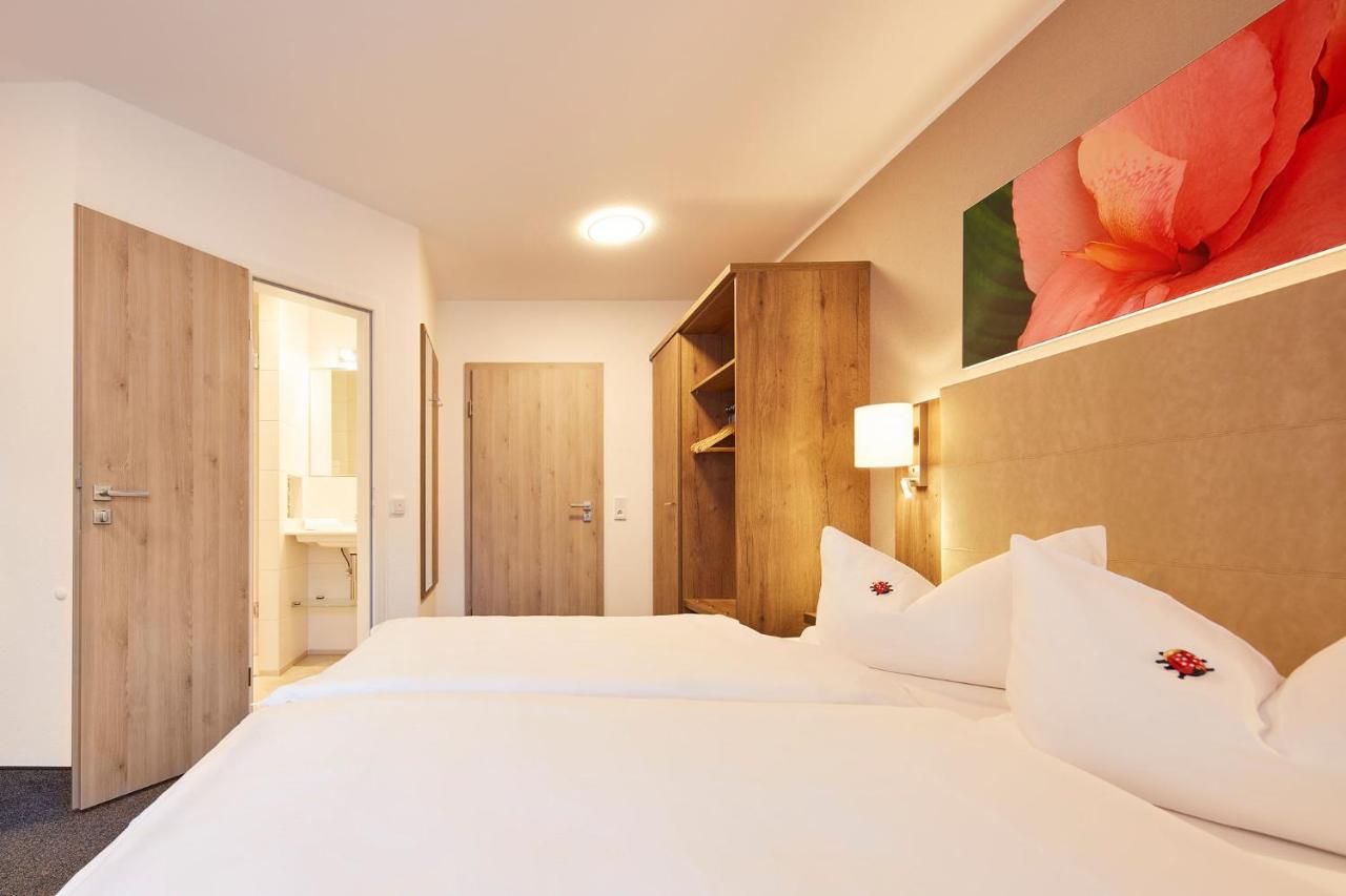 Hotel Garni Sonnenhof Reichenberg  Екстер'єр фото