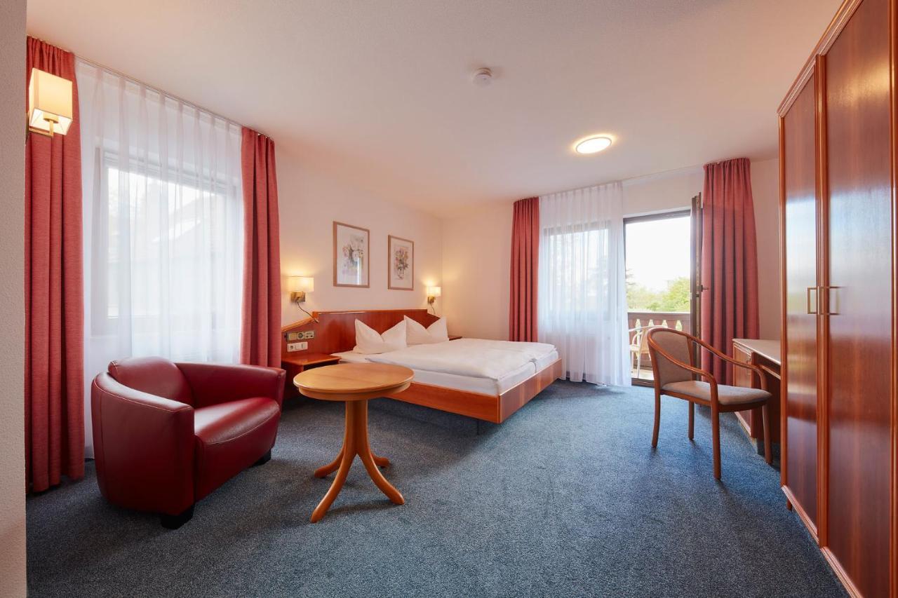 Hotel Garni Sonnenhof Reichenberg  Екстер'єр фото