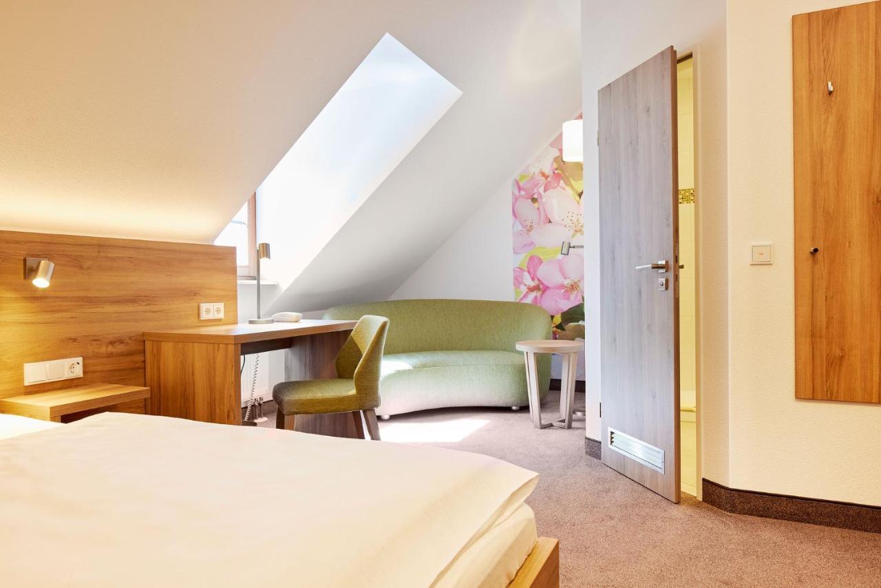 Hotel Garni Sonnenhof Reichenberg  Екстер'єр фото