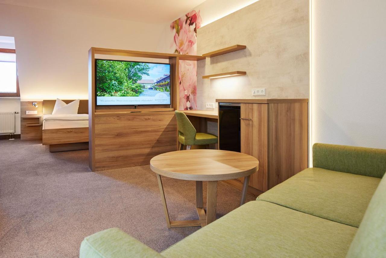 Hotel Garni Sonnenhof Reichenberg  Екстер'єр фото