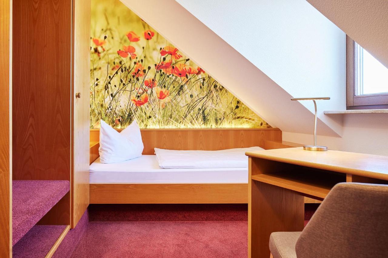Hotel Garni Sonnenhof Reichenberg  Екстер'єр фото