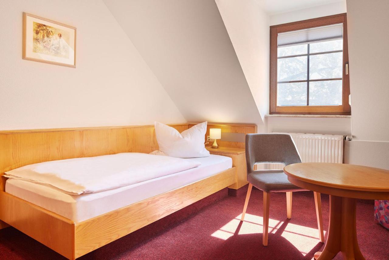 Hotel Garni Sonnenhof Reichenberg  Екстер'єр фото