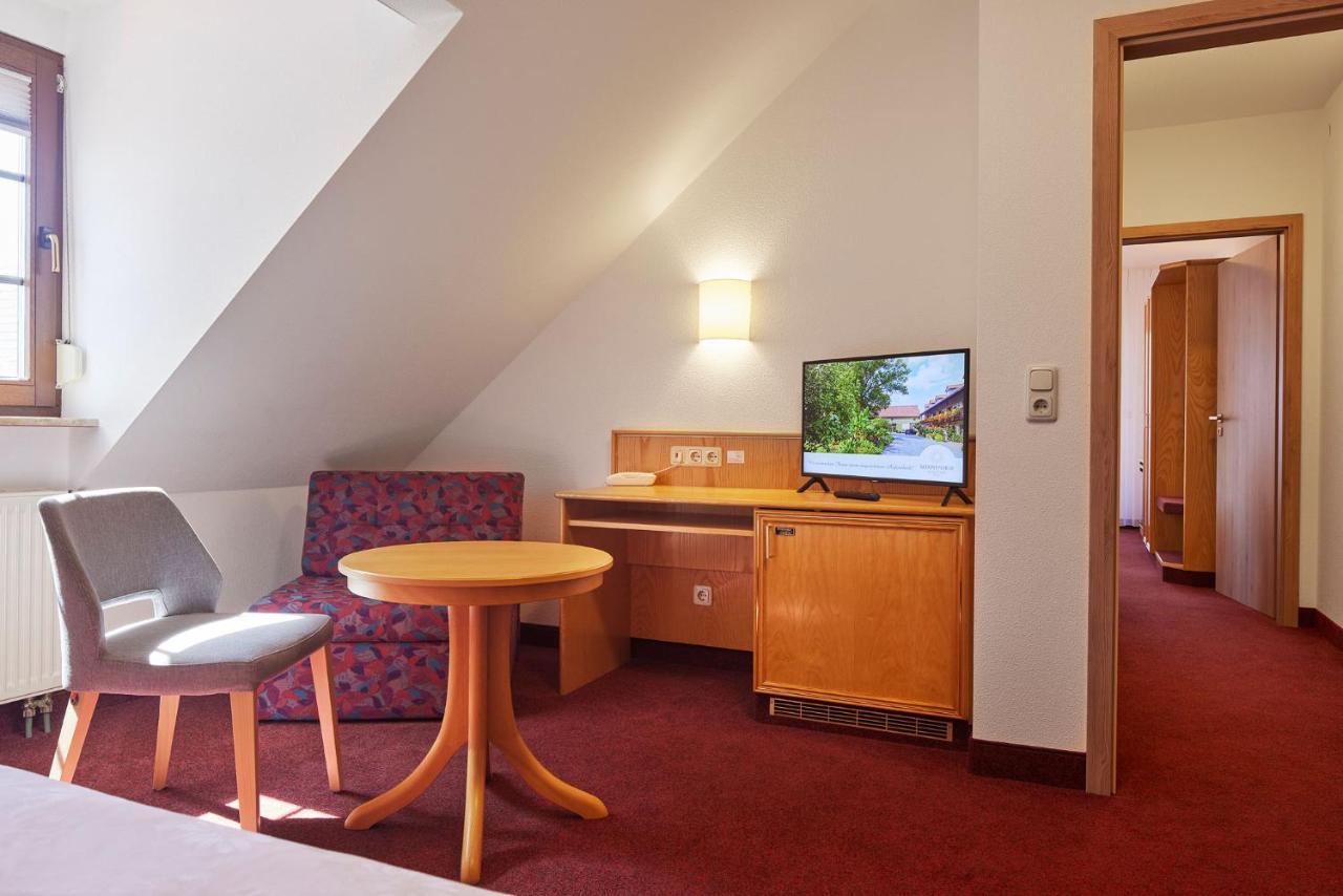 Hotel Garni Sonnenhof Reichenberg  Екстер'єр фото