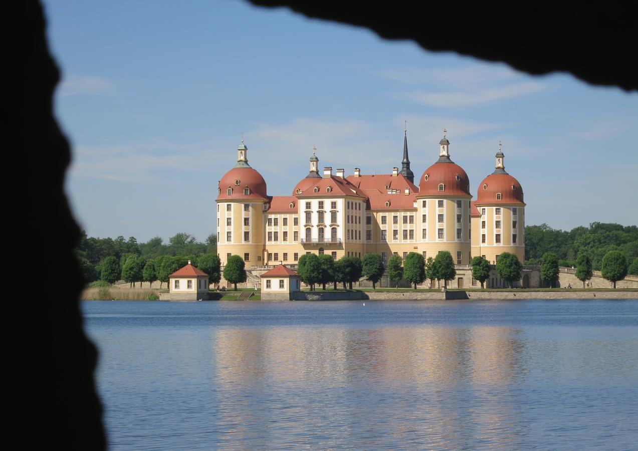 Hotel Garni Sonnenhof Reichenberg  Екстер'єр фото
