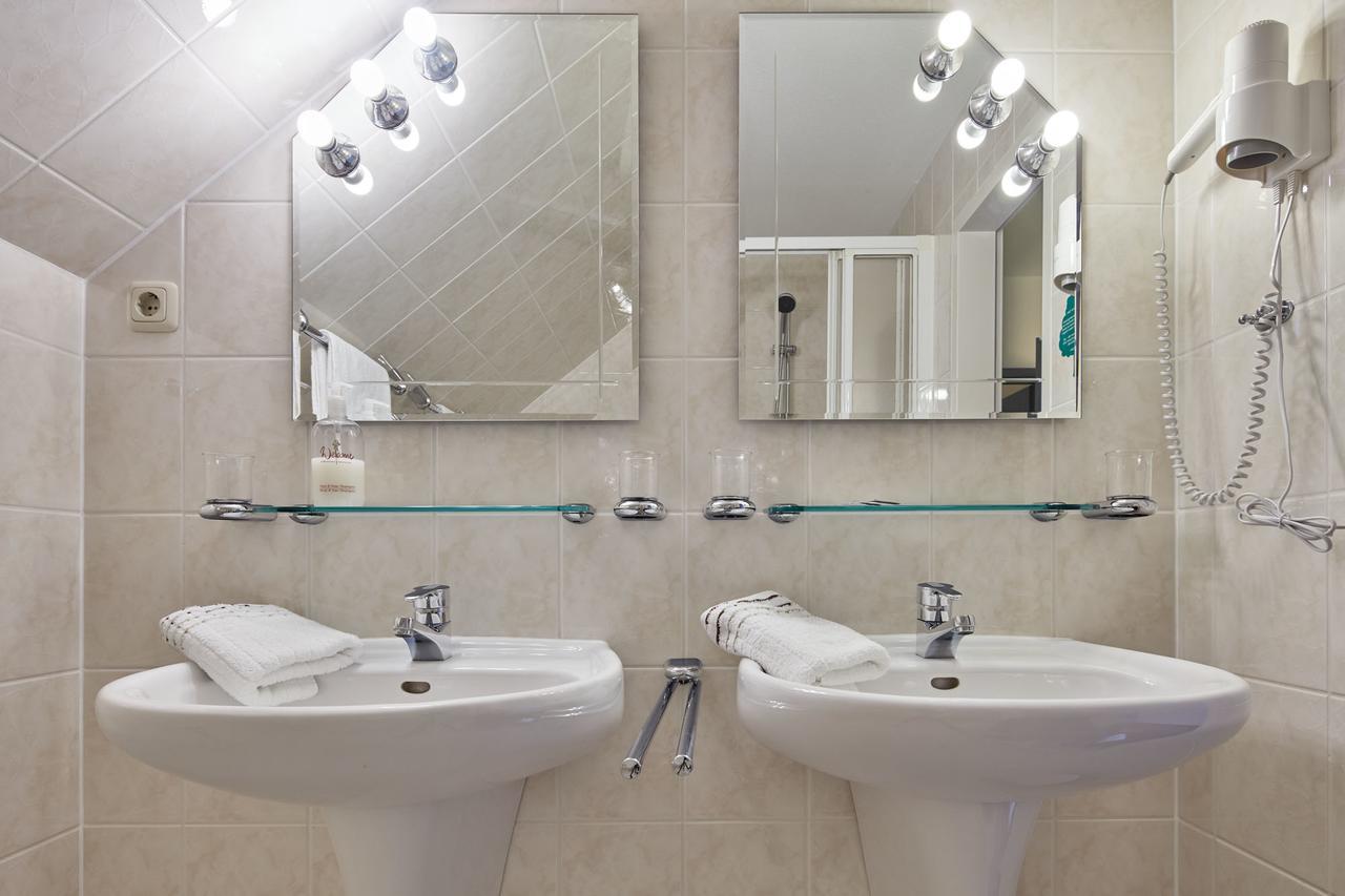 Hotel Garni Sonnenhof Reichenberg  Екстер'єр фото