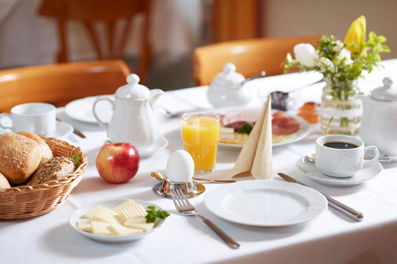 Hotel Garni Sonnenhof Reichenberg  Екстер'єр фото